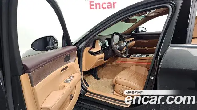 Genesis G90 2024 — Photo 10/20