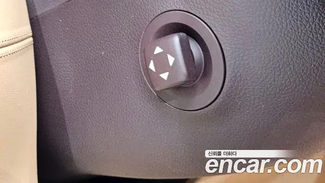 Genesis G90 2024 — Photo 16/20
