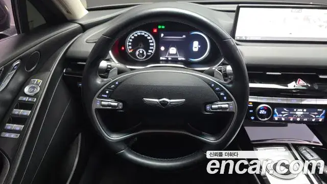 Genesis Electrified G80 2022 — Photo 13/20
