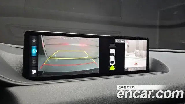 Genesis Electrified G80 2022 — Photo 15/20