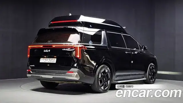 Kia Carnival 2024 — Photo 2/20