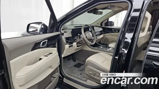 Kia Carnival 2024 — Photo 10/20
