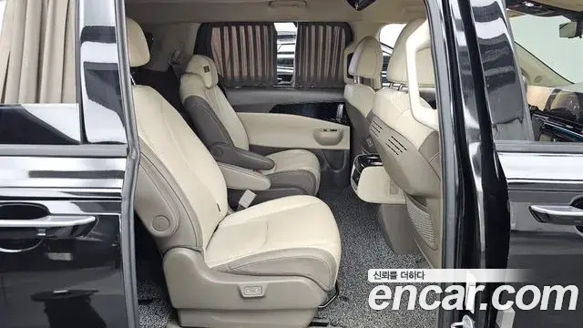 Kia Carnival 2024 — Photo 12/20