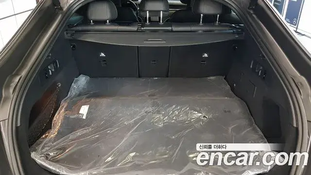 Mercedes-Benz GLC-Class 2024 — Photo 11/17