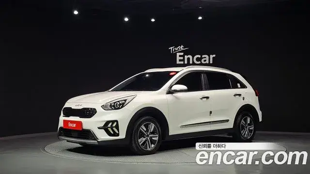Kia Niro 2021 — Photo 1/20