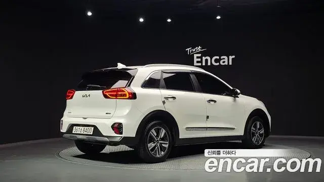Kia Niro 2021 — Photo 2/20