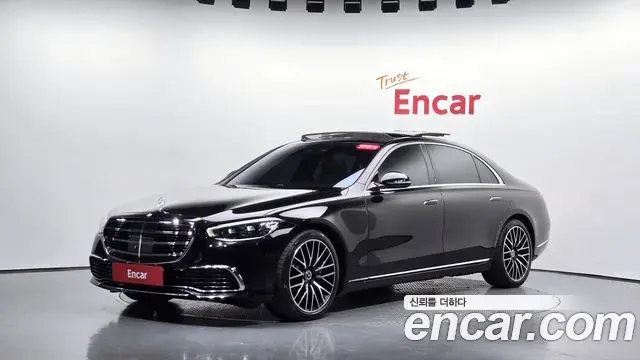 Mercedes-Benz S-Class 2022 — Photo 11/20