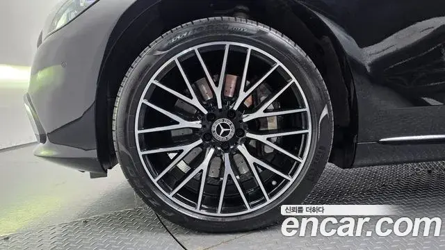Mercedes-Benz S-Class 2022 — Photo 5/20