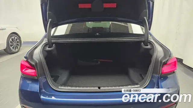 BMW 5 Series 2021 — Şəkil 18/20