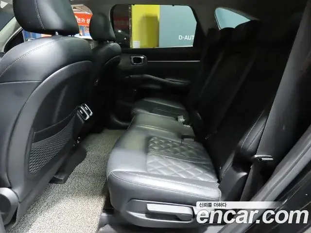 Kia Sorento 2021 — Photo 7/20