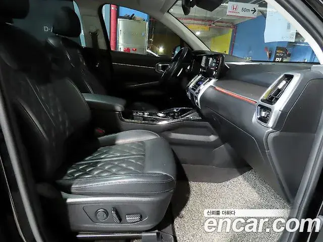 Kia Sorento 2021 — Photo 8/20