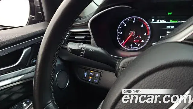 Genesis G70 2018 — Photo 19/20