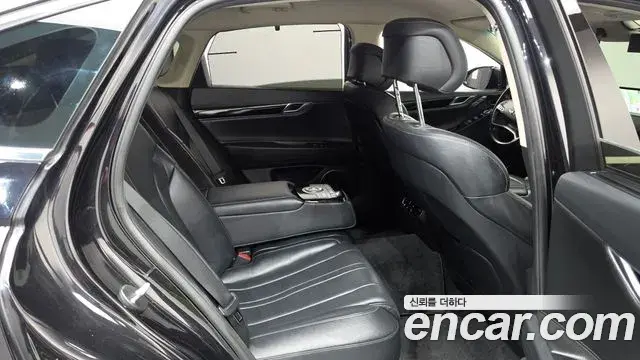 Genesis Electrified G80 2020 — Şəkil 11/20