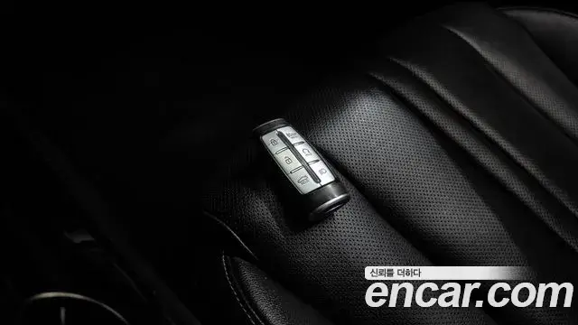 Genesis Electrified G80 2020 — Şəkil 15/20