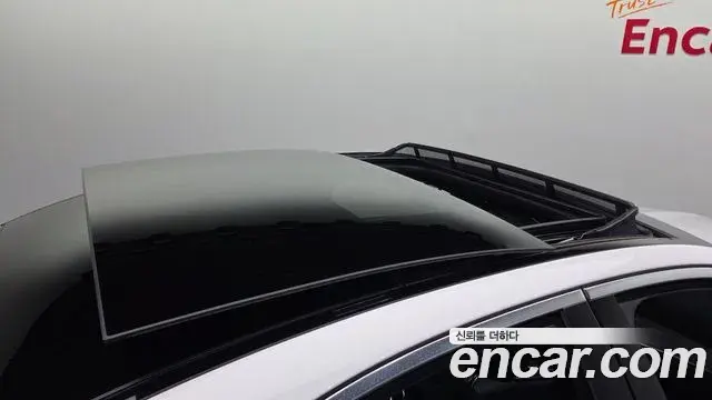 Mercedes-Benz E-Class 2021 — Фото 19/20