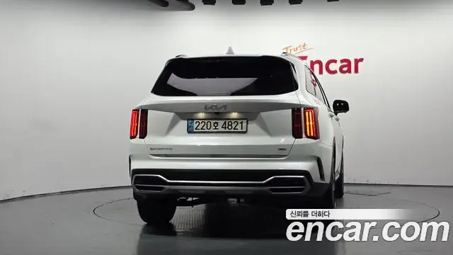 Kia Sorento 2023 — Şəkil 4/20
