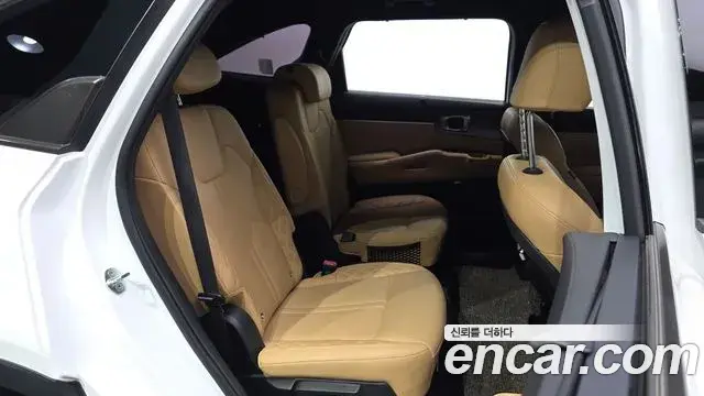 Kia Sorento 2023 — Şəkil 11/20