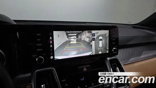 Kia Sorento 2023 — Şəkil 14/20