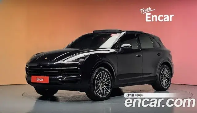 Porsche Cayenne 2020 — Photo 1/20