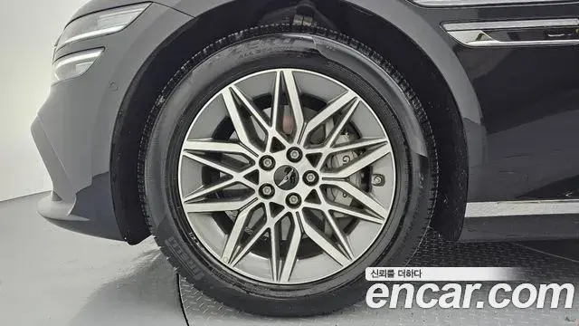 Genesis Electrified G80 2025 — Photo 5/20