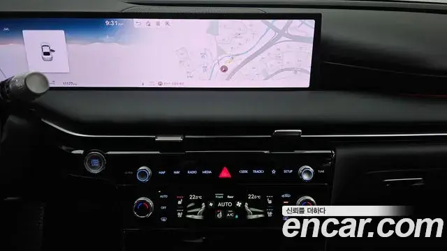 Genesis Electrified G80 2025 — Photo 15/20