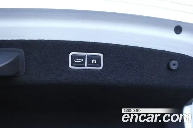 Genesis G90 2022 — Şəkil 18/19