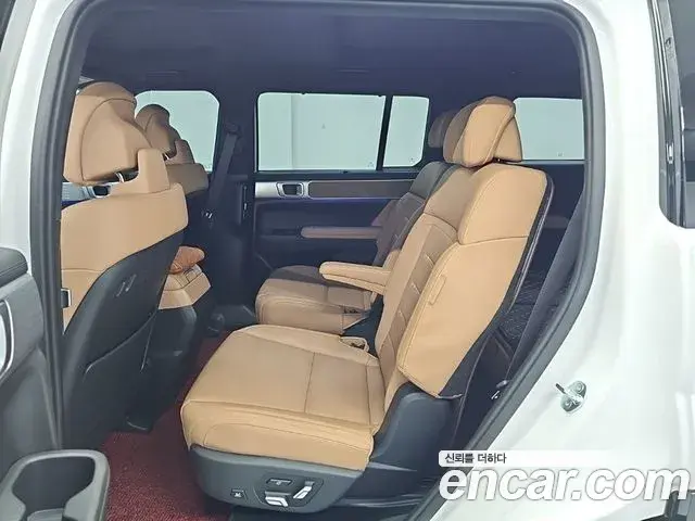 Hyundai Santa Fe 2023 — Photo 11/20