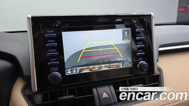 Toyota RAV4 2020 — Photo 14/20