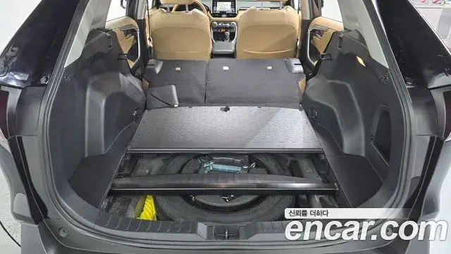 Toyota RAV4 2020 — Photo 16/20