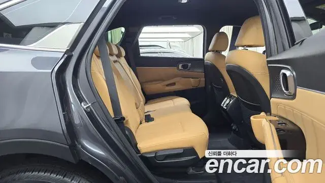 Kia Sorento 2022 — Şəkil 11/20
