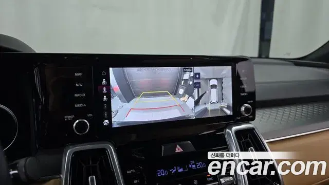 Kia Sorento 2022 — Şəkil 14/20