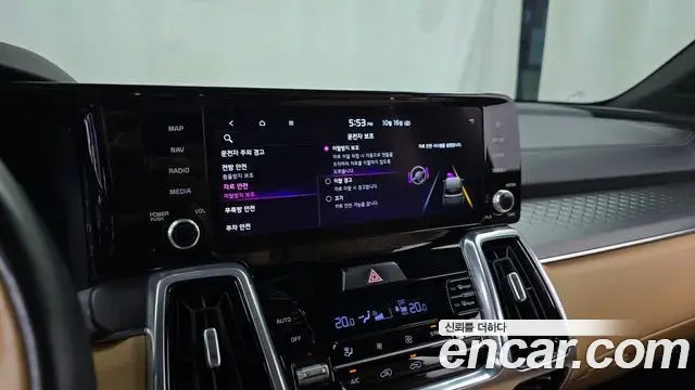 Kia Sorento 2022 — Şəkil 16/20