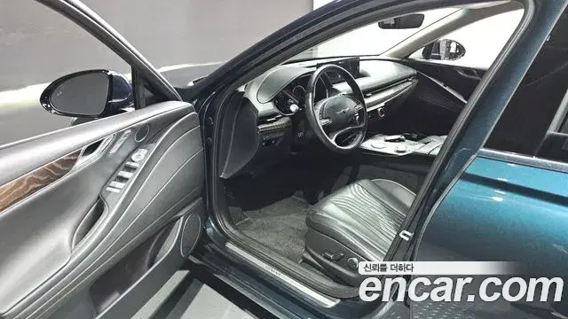 Genesis Electrified G80 2020 — Şəkil 8/20
