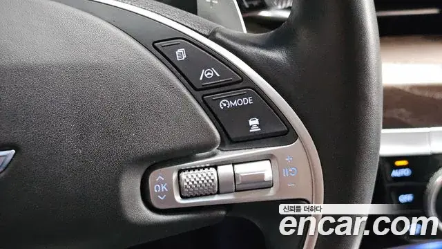 Genesis Electrified G80 2020 — Şəkil 17/20
