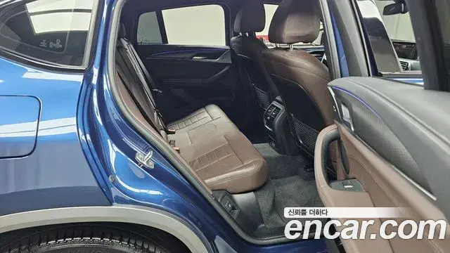 BMW X4 2021 — Photo 11/20