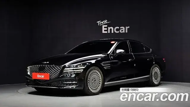 Genesis Electrified G80 2022 — Photo 1/20