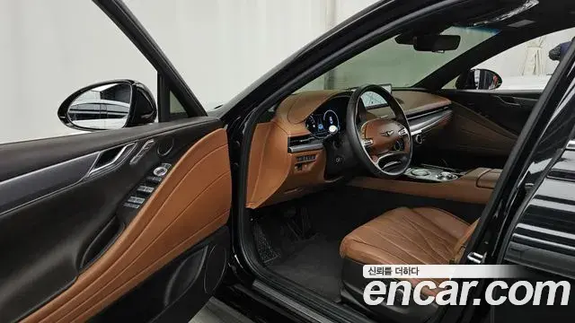 Genesis Electrified G80 2022 — Photo 10/20