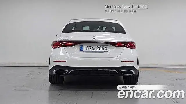 Mercedes-Benz E-Class 2026 — Photo 3/17