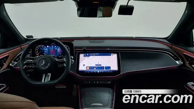 Mercedes-Benz E-Class 2026 — Photo 6/17