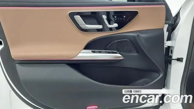 Mercedes-Benz E-Class 2026 — Photo 15/17