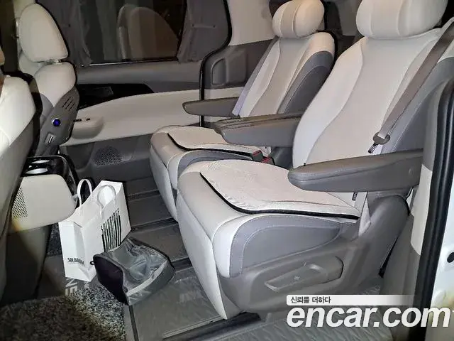 Kia Carnival 2026 — Şəkil 9/20