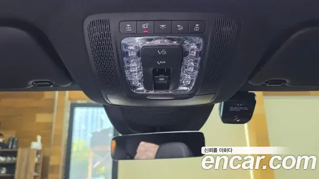 Mercedes-Benz GLE-Class 2021 — Photo 19/20
