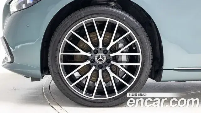 Mercedes-Benz S-Class 2025 — ფოტო 4/20