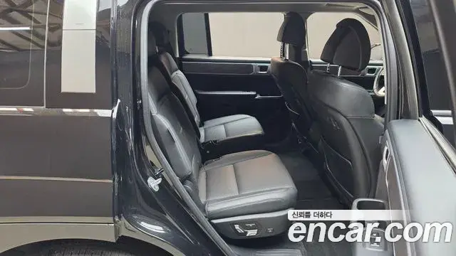 Hyundai Santa Fe 2024 — Şəkil 11/20