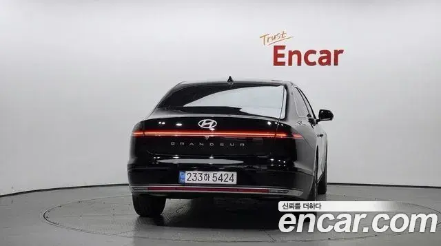 Hyundai Grandeur 2026 — Photo 4/20