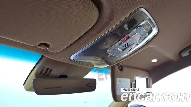 Genesis Electrified G80 2024 — Photo 19/20