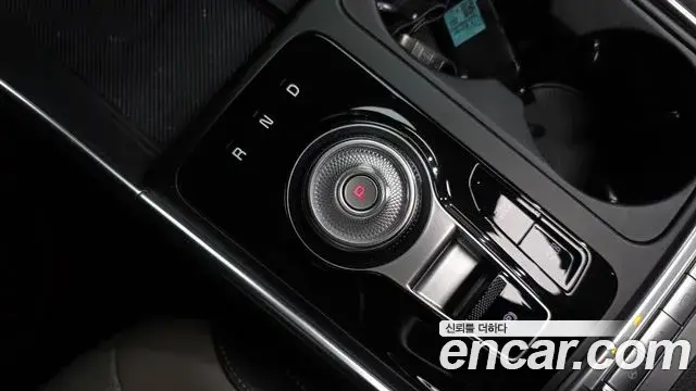 Kia Carnival 2024 — Photo 9/20