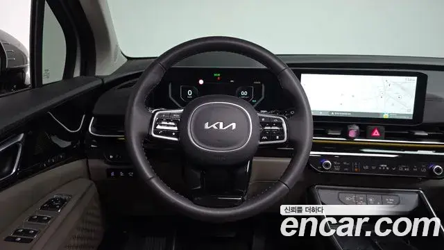 Kia Carnival 2024 — Photo 13/20