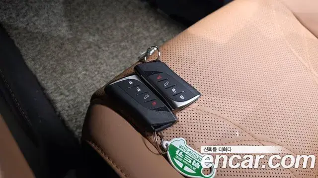 Lexus ES300h 2024 — Photo 16/20