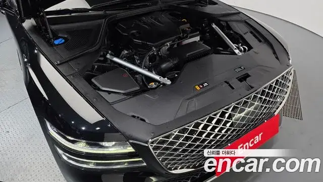 Genesis Electrified G80 2022 — Photo 6/20